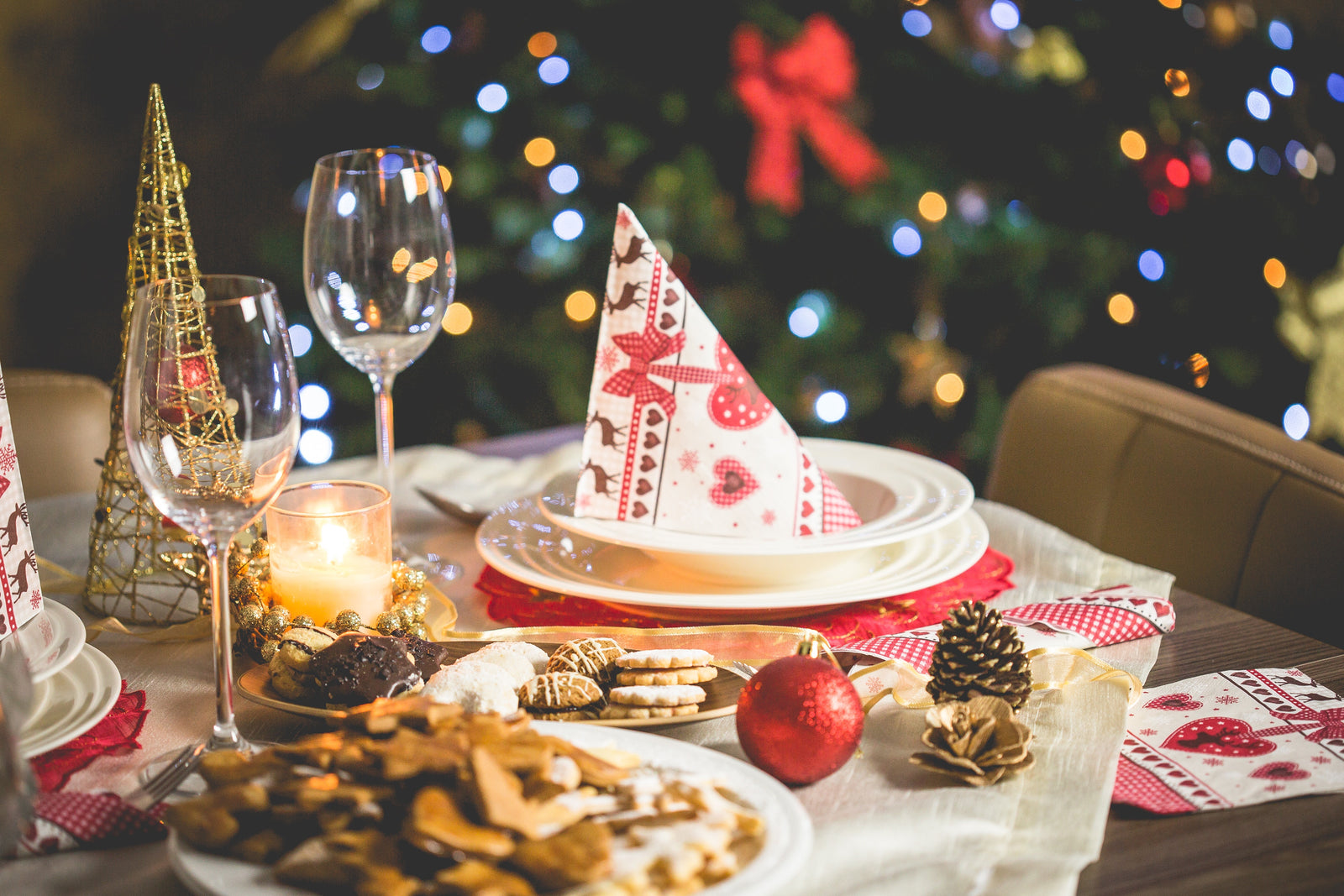 S’offrir un réveillon de Noël original chez soi avec des accessoires dédiés au confort