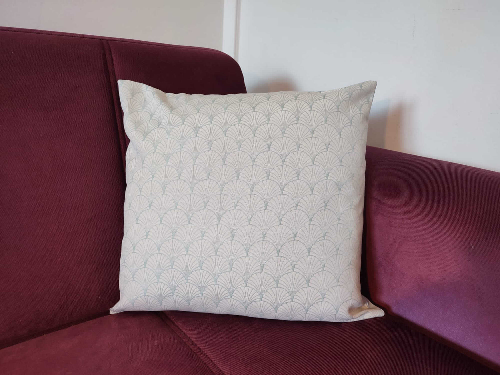 coussin artisanal beige